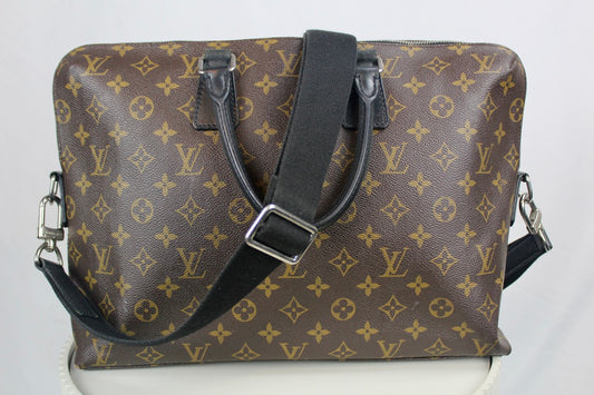 Louis Vuitton Porte Documents Macassar