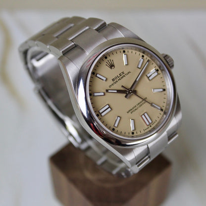 Rolex Oyster Perpetual - 134300