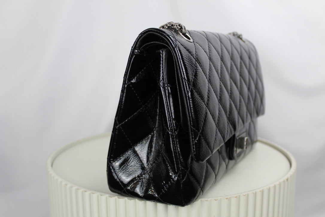 Chanel 2.55 Reissue