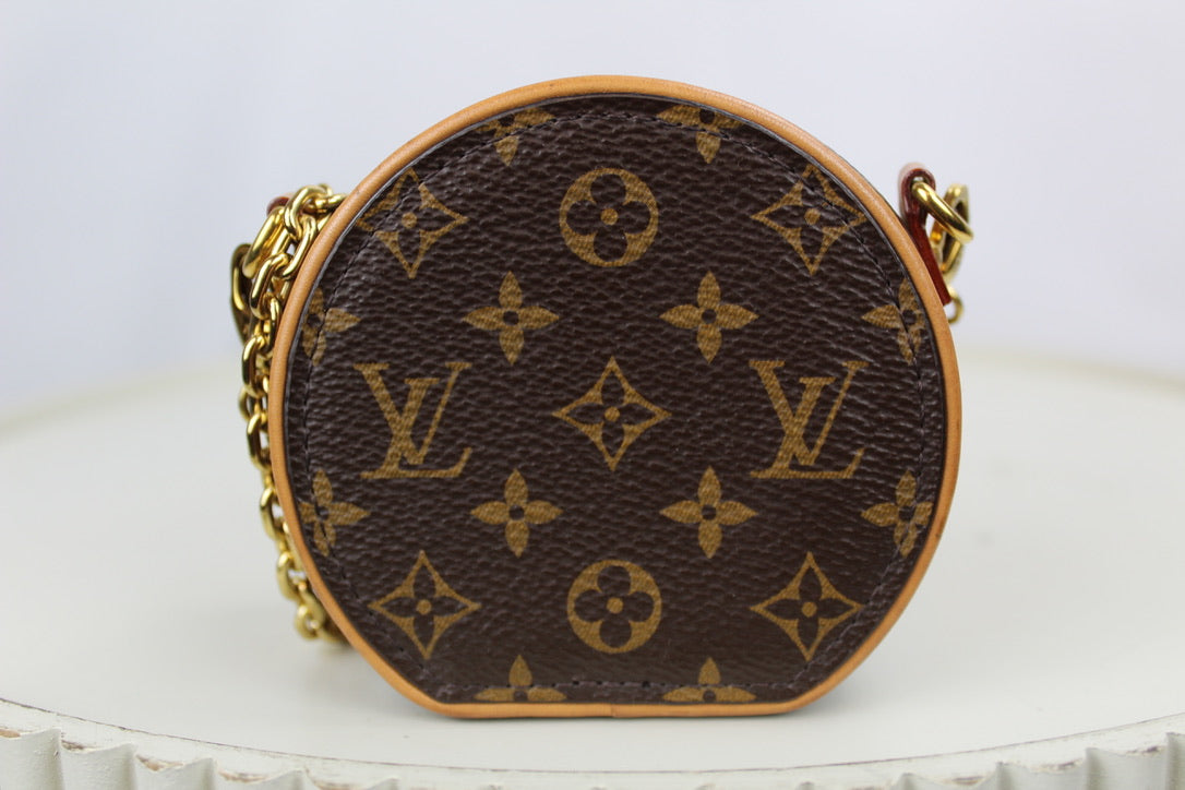 Louis Vuitton Boite Chapeau Necklace Shoulder Pouch