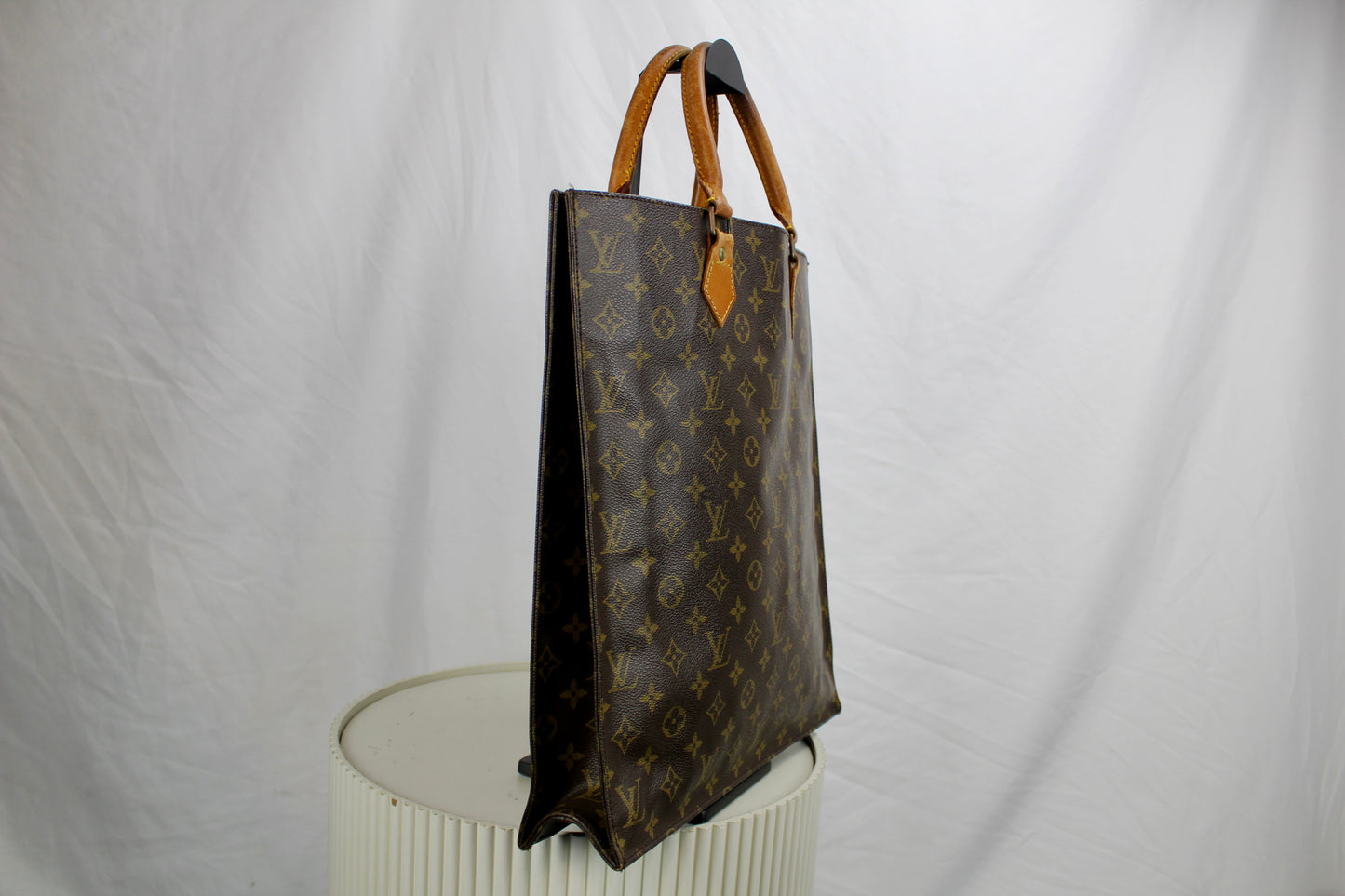 Louis Vuitton Sac Plat