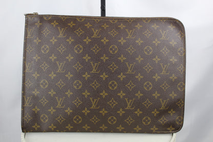 Louis Vuitton Pochette Documents