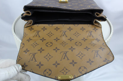 Louis Vuitton Pochette Metis MM Monogram Reverse