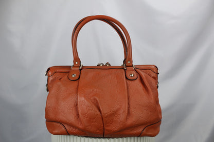Gucci Sukey Shoulder Bag