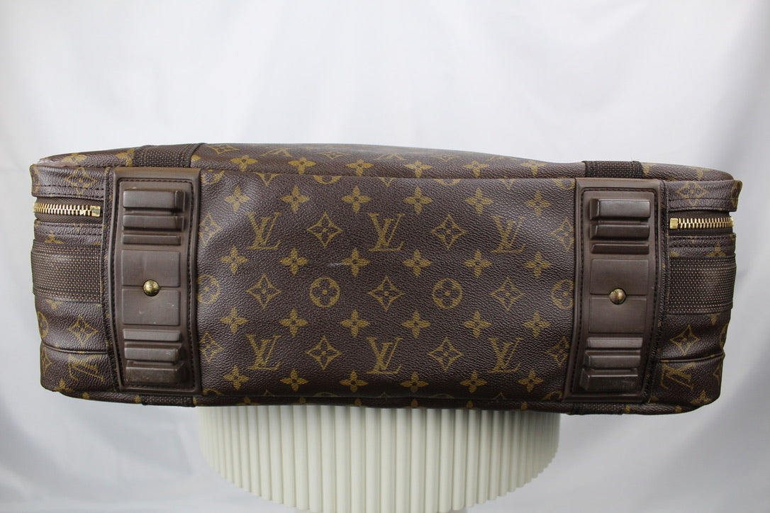 Louis Vuitton Satellite 53