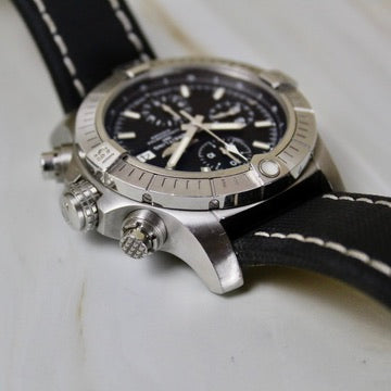 Breitling Avenger Chronograph - A13385