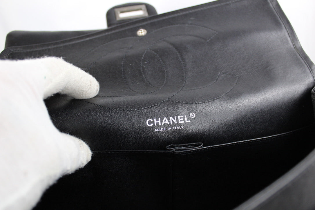Chanel 2.55 Reissue