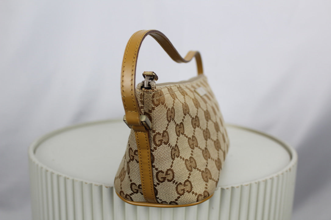 Gucci Boat Pochette