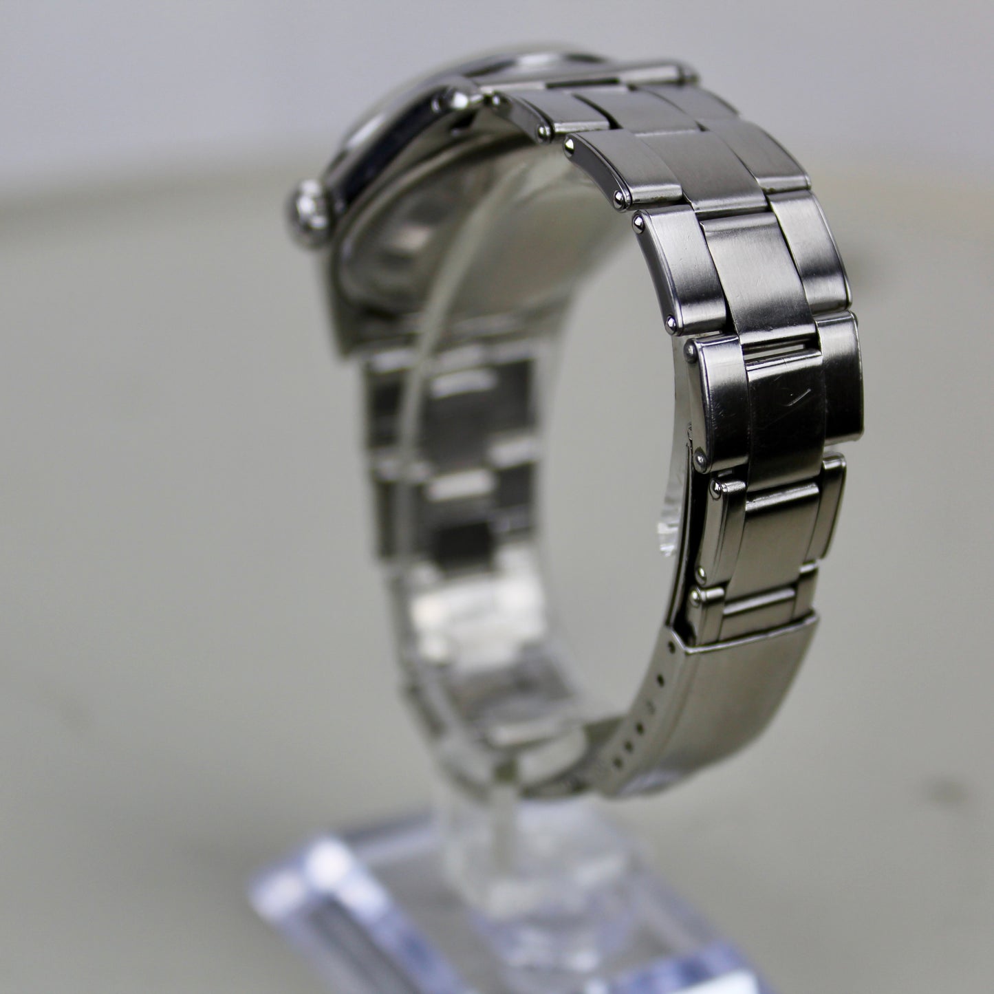Rolex Date UAE Crest - 1500
