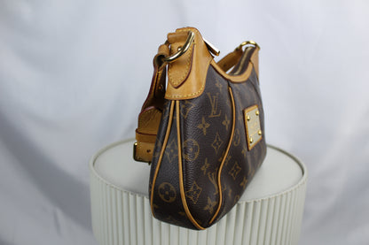 Louis Vuitton Thames PM