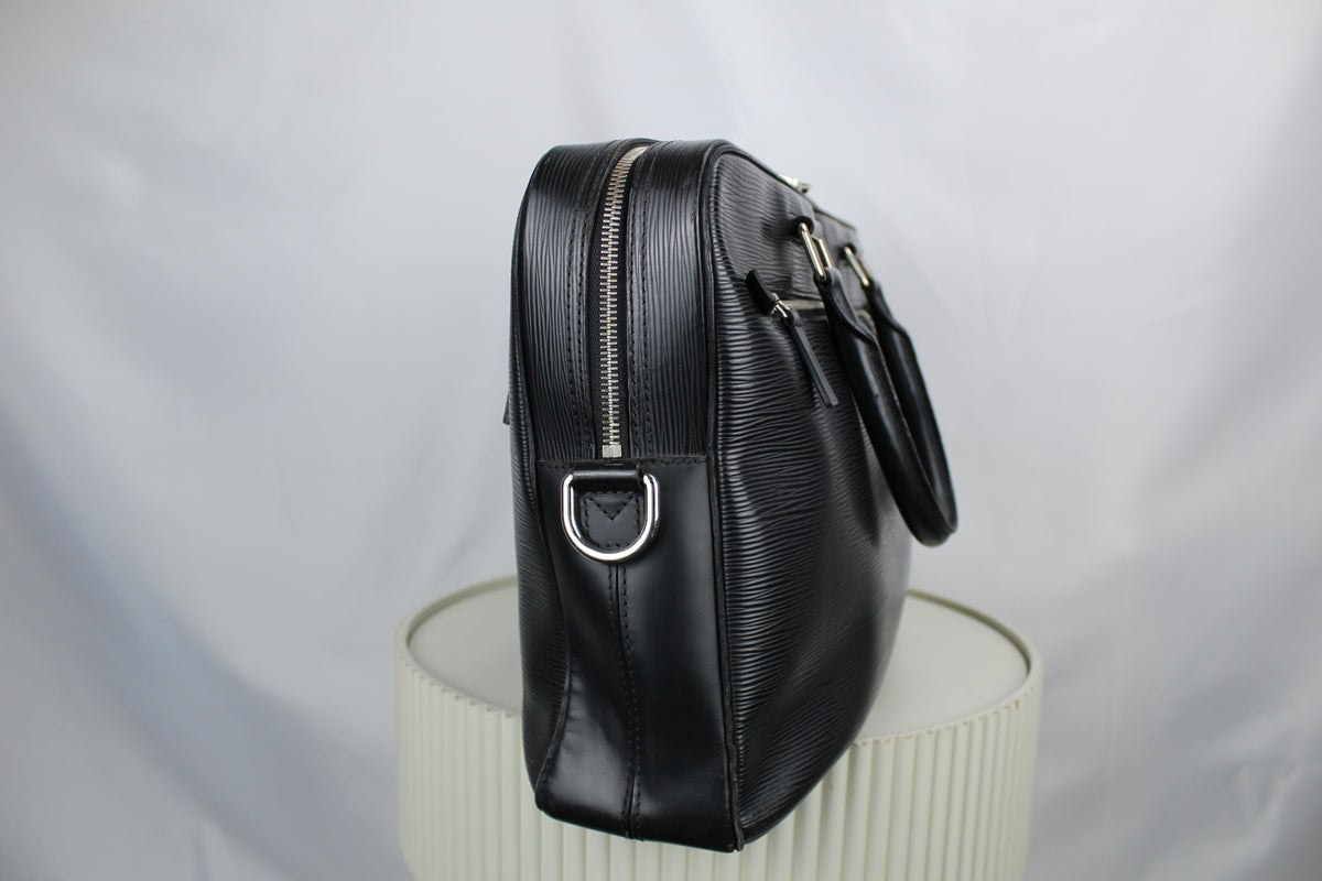 Louis Vuitton Porte Documents Epi