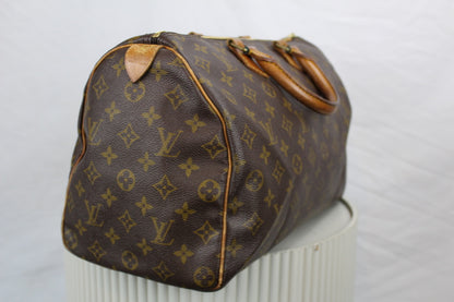 Louis Vuitton Speedy 35