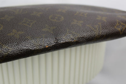 Louis Vuitton Poche Documents