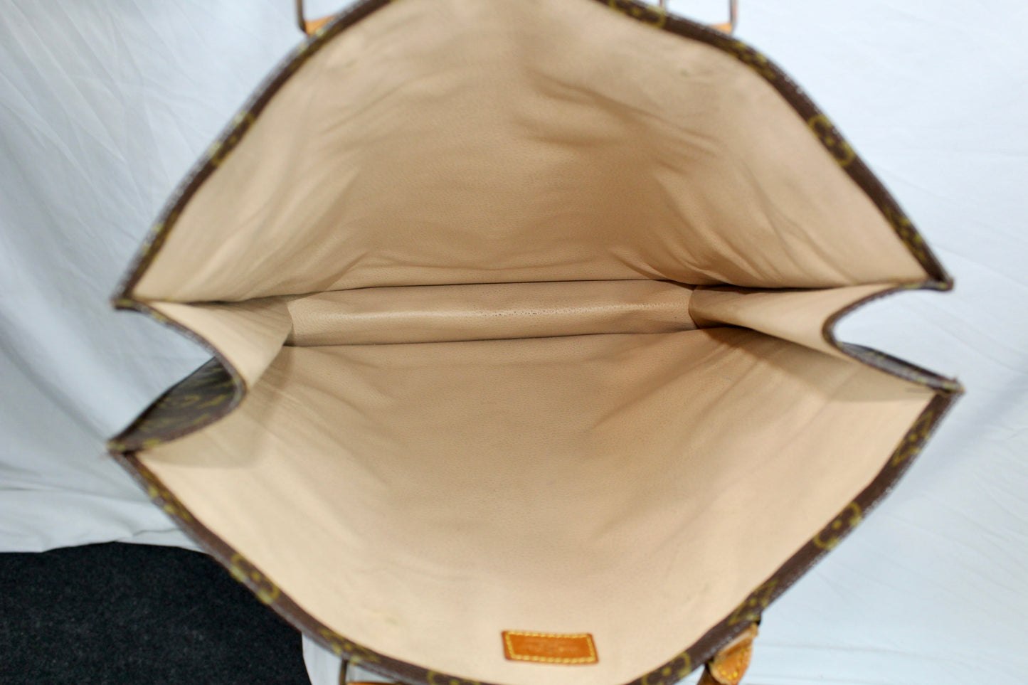 Louis Vuitton Sac Plat