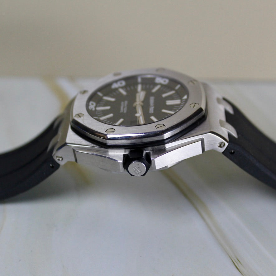 Audemars Piguet Royal Oak Offshore Diver - 15710ST