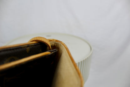 Louis Vuitton Pochette Twin GM