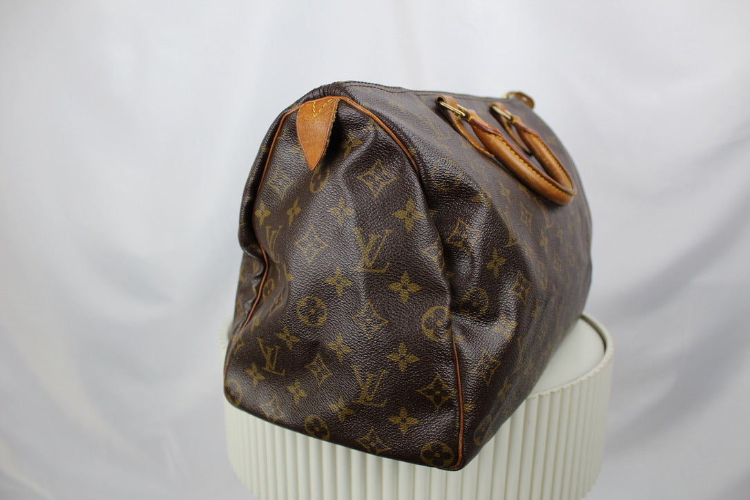 Louis Vuitton Speedy 35