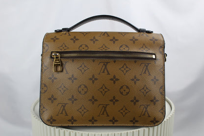 Louis Vuitton Pochette Metis MM Monogram Reverse