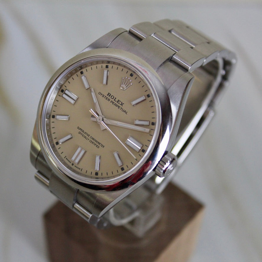 Rolex Oyster Perpetual - 134300