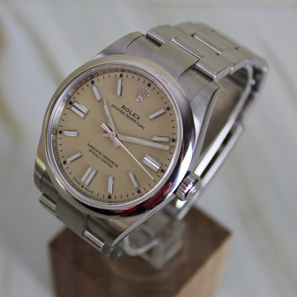Rolex Oyster Perpetual - 134300