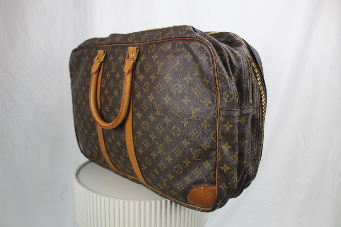 Louis Vuitton Sirius 55
