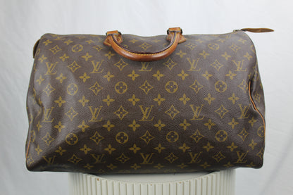 Louis Vuitton Speedy 40