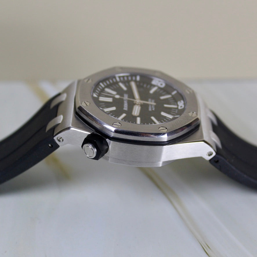 Audemars Piguet Royal Oak Offshore Diver - 15710ST