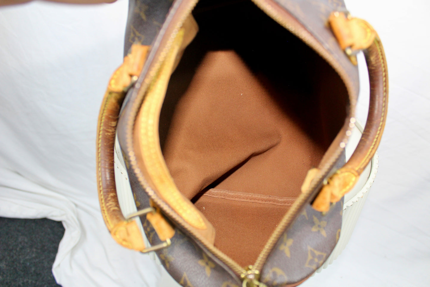 Louis Vuitton Speedy 25
