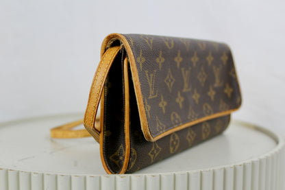 Louis Vuitton Pochette Twin GM