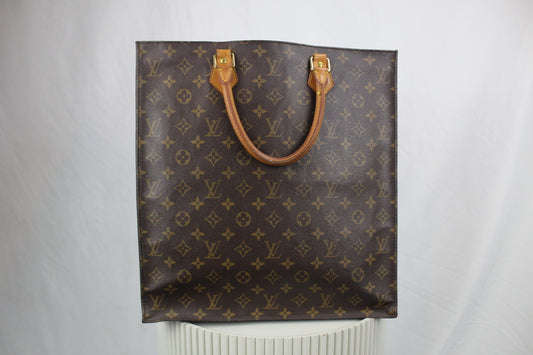 Louis Vuitton Sac Plat