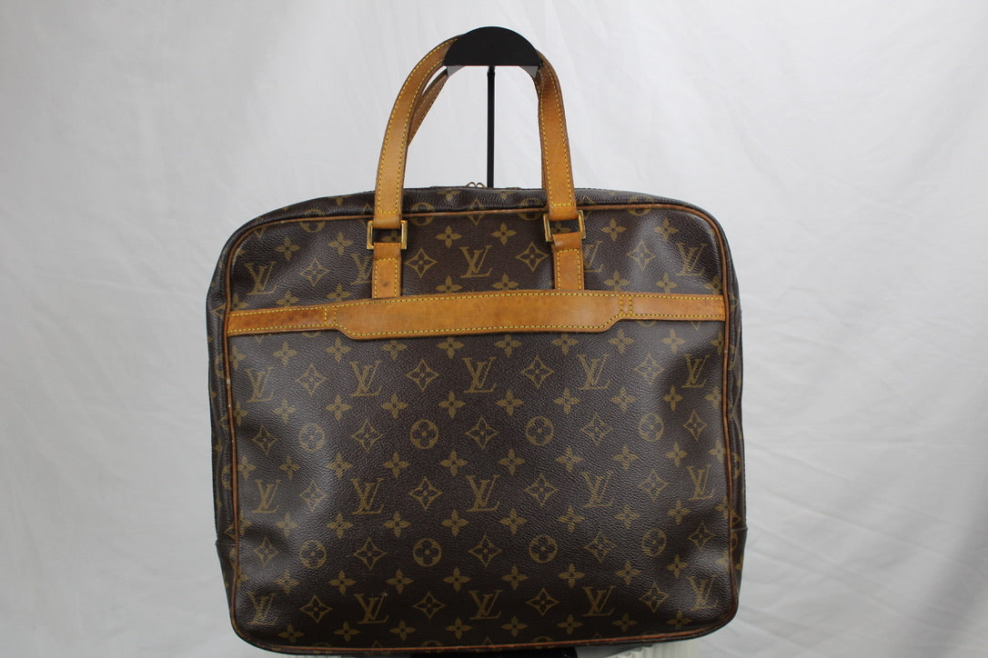 Louis Vuitton Porte Documents Pegase