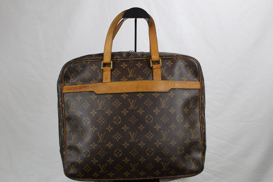 Louis Vuitton Porte Documents Pegase