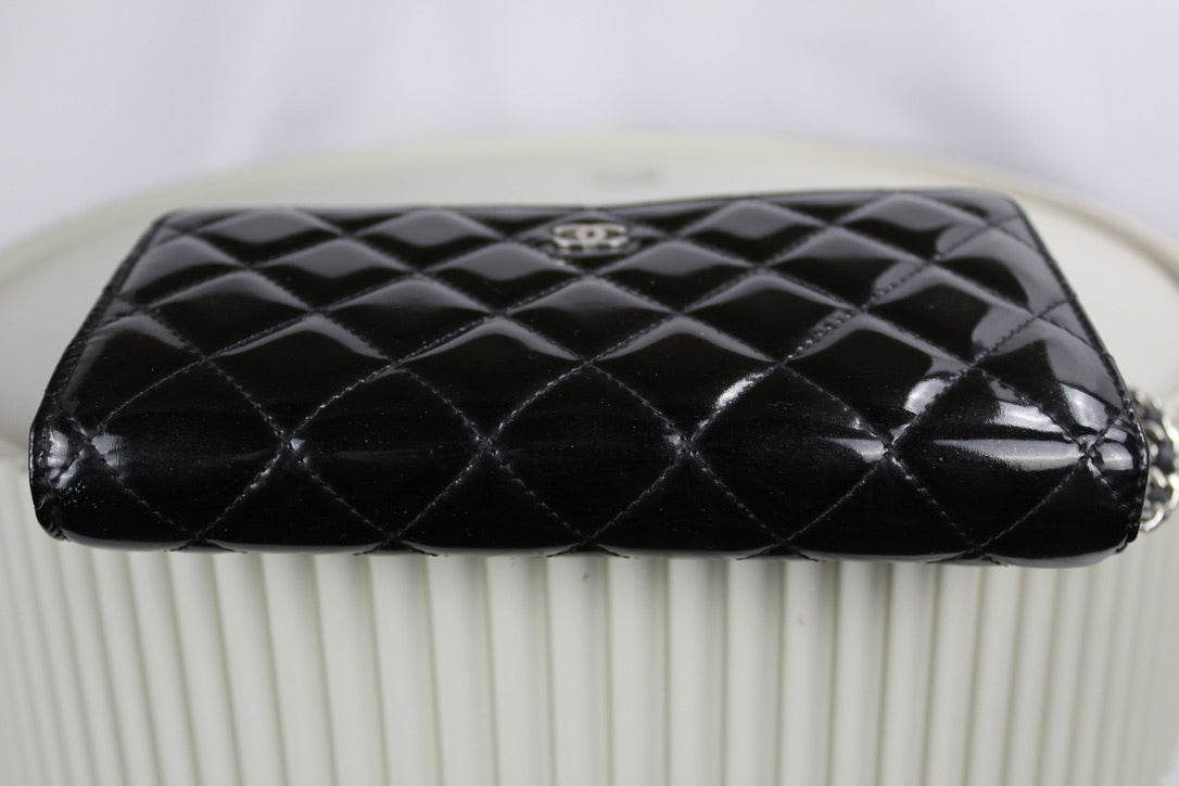 Chanel Wallet on Chain