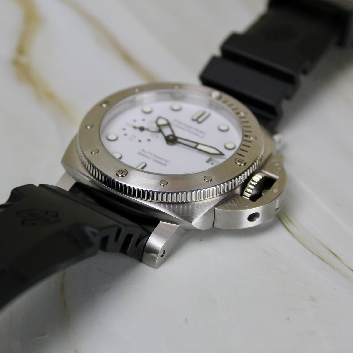 Panerai Luminor Submersible - PAM02223