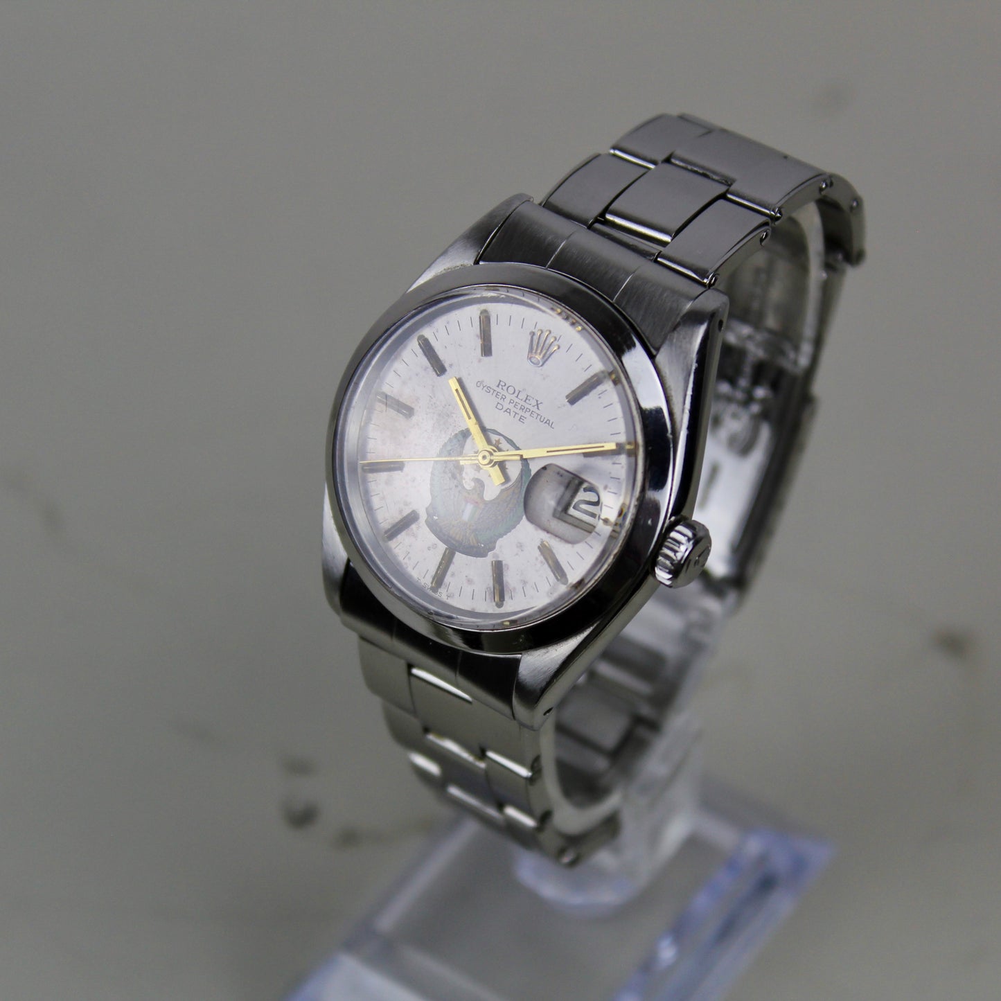 Rolex Date UAE Crest - 1500