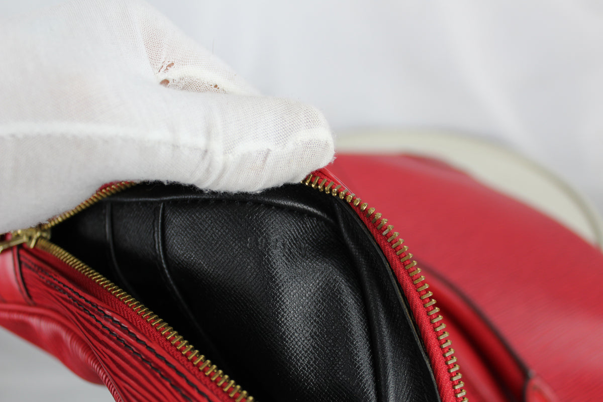 Louis Vuitton Porte Documents Voyage