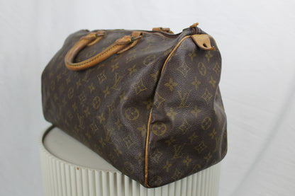 Louis Vuitton Speedy 35