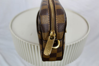 Louis Vuitton Damier Pochette Vie Macau