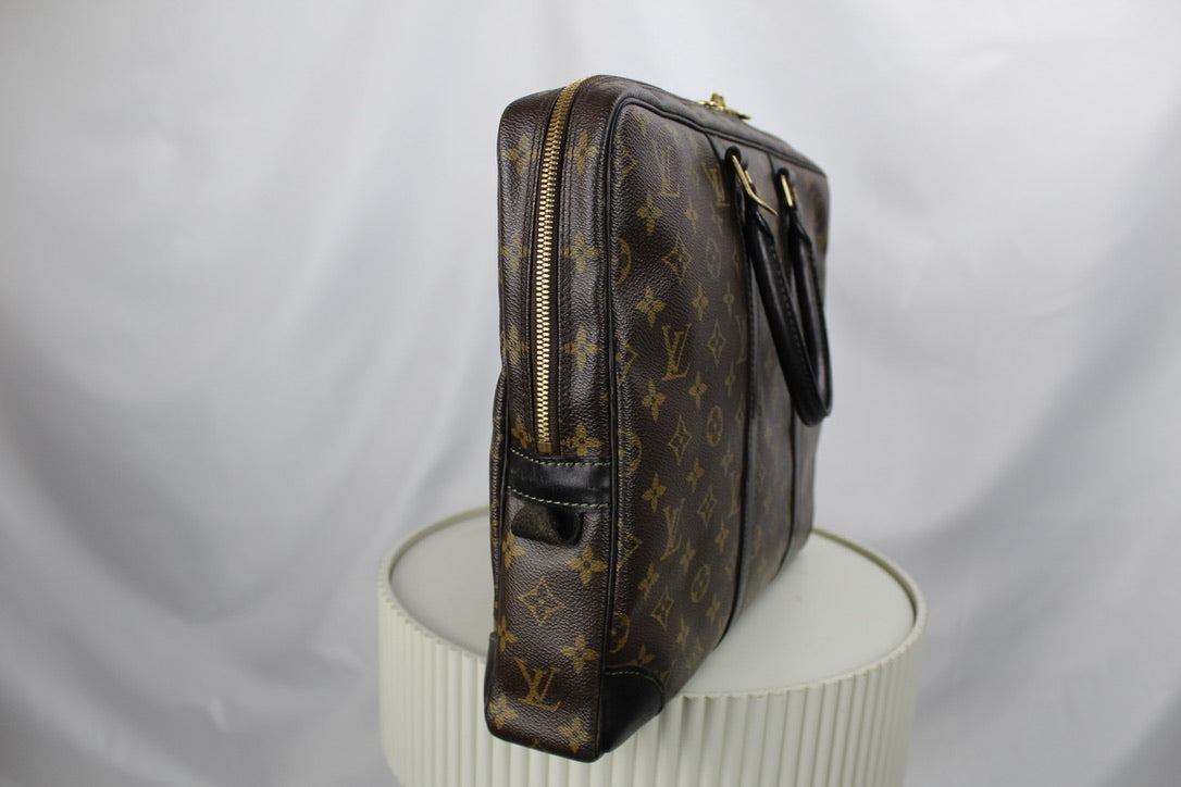 Louis Vuitton Porte Documents Voyage Macassar