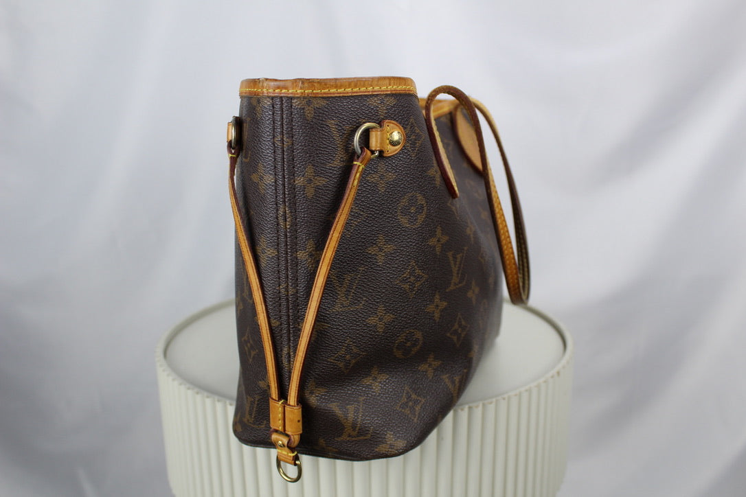 Louis Vuitton Neverfull PM