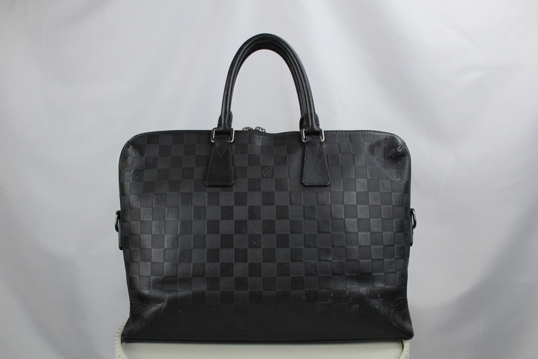 Louis Vuitton Porte Documents Voyage Onyx