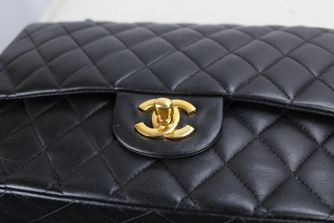 Chanel Double Flap Medium 25