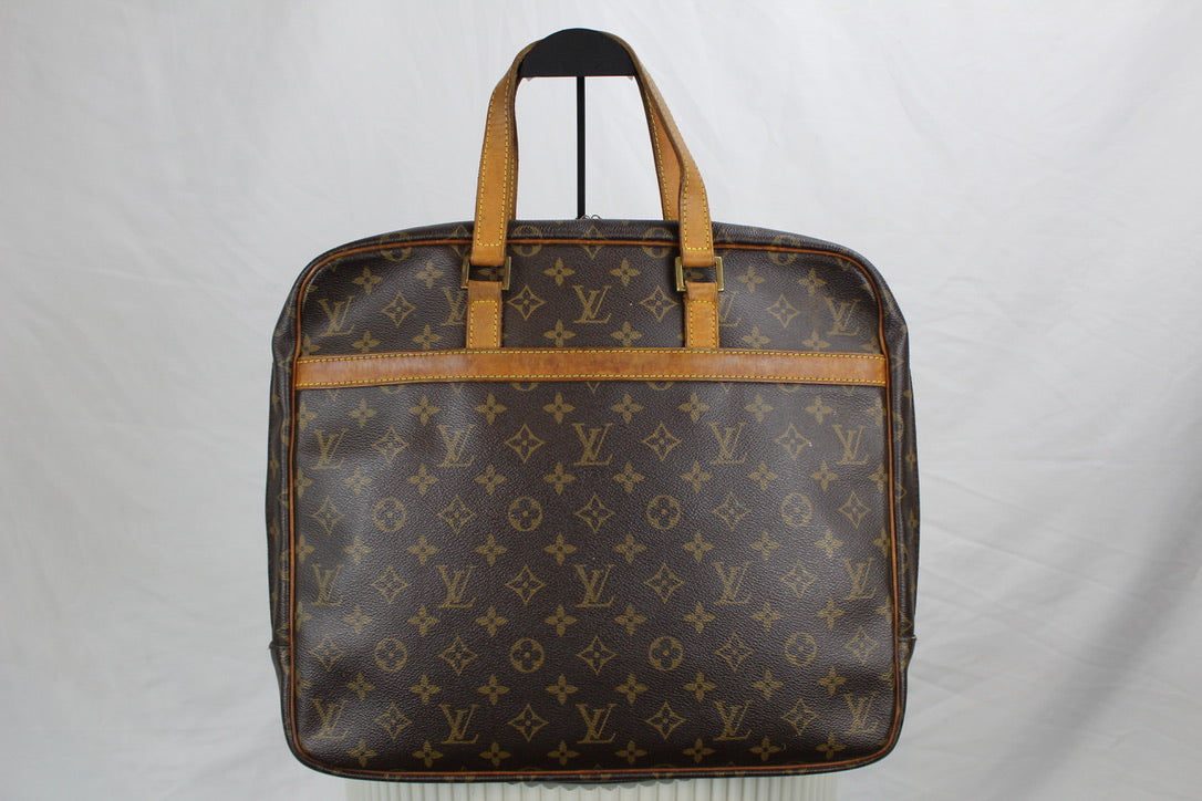 Louis Vuitton Porte Documents Pegase
