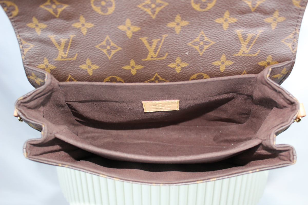 Louis Vuitton Pochette Metis MM