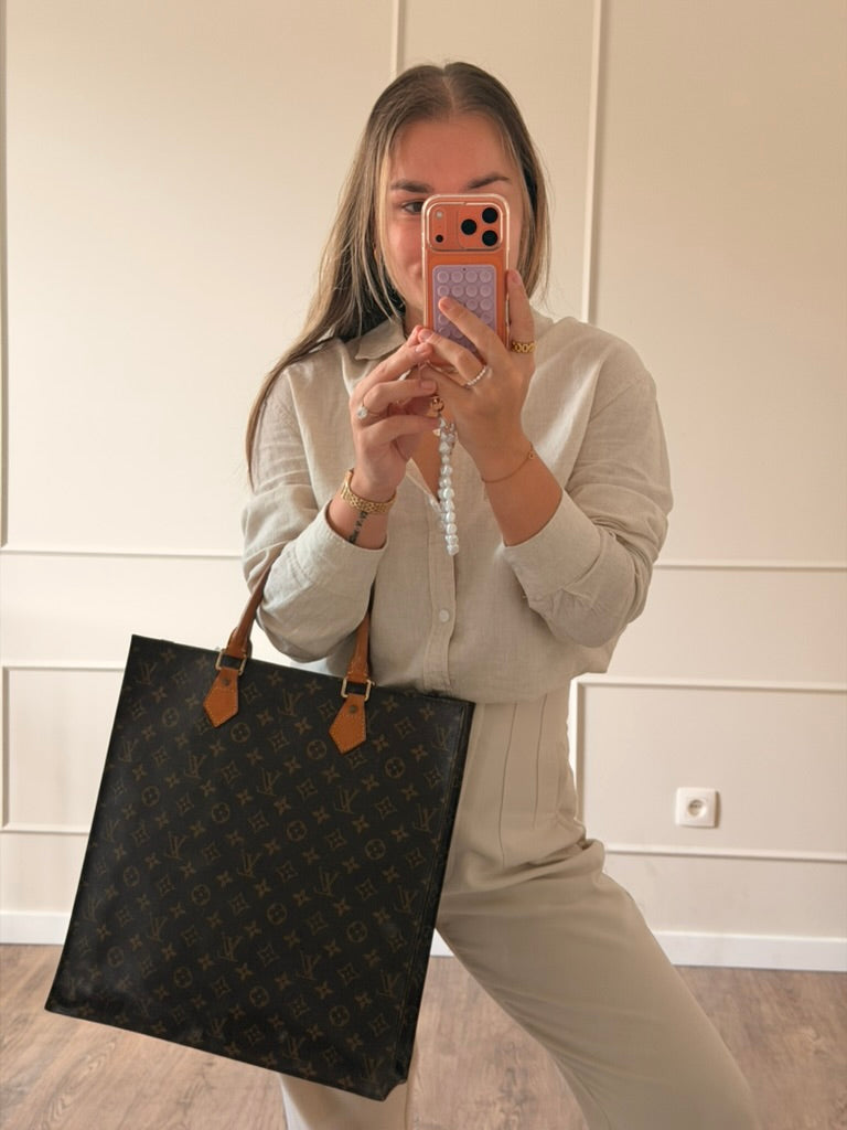 Louis Vuitton Sac Plat