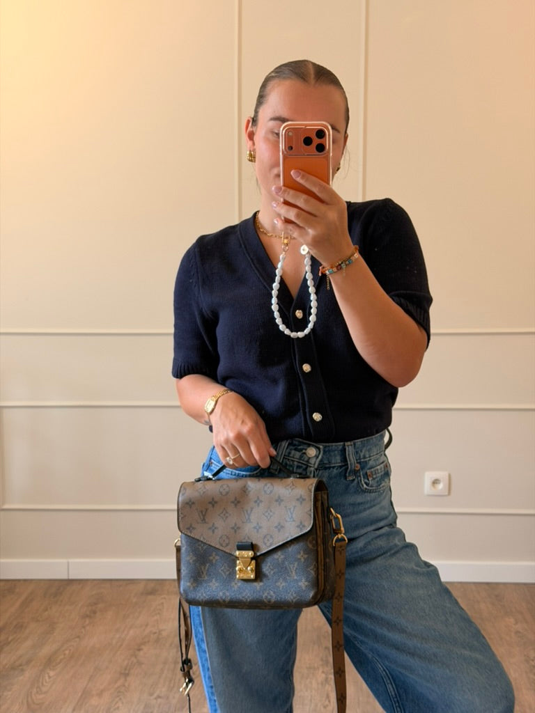 Louis Vuitton Pochette Metis MM Monogram Reverse