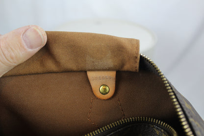 Louis Vuitton Speedy 35