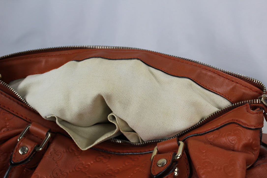 Gucci Sukey Shoulder Bag