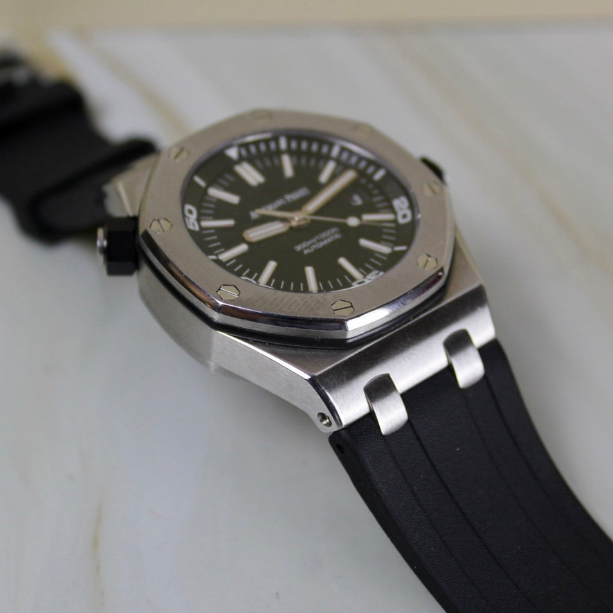 Audemars Piguet Royal Oak Offshore Diver - 15710ST