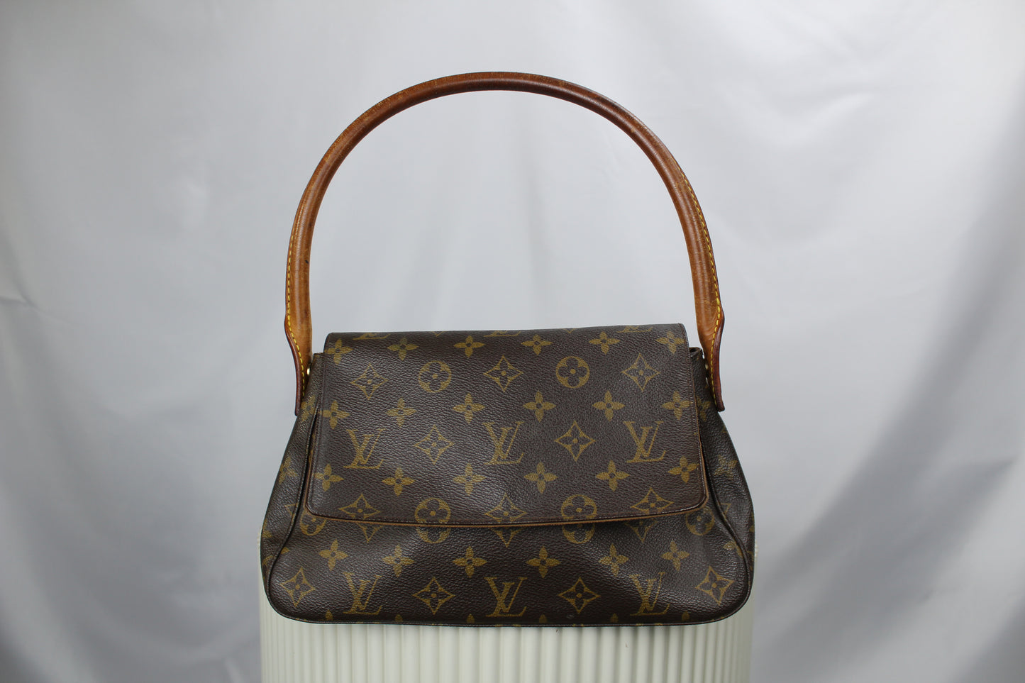Louis Vuitton Mini Looping